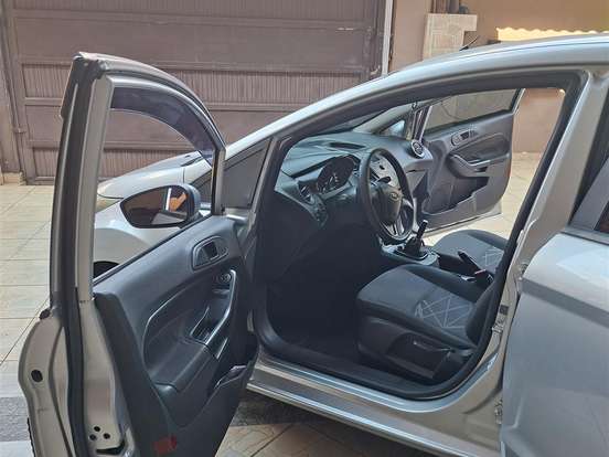 FORD-FIESTA-1.5 S HATCH 16V FLEX 4P MANUAL FORD-FIESTA-2015
