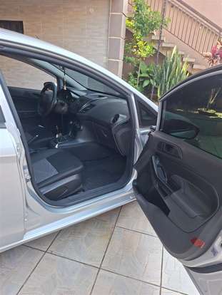 FORD-FIESTA-2015
