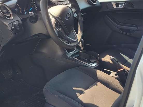 FORD-FIESTA-1.6 SE HATCH 16V FLEX 4P POWERSHIFT FORD-FIESTA-2014