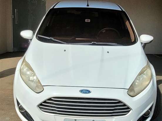 FORD-FIESTA-1.6 SE HATCH 16V FLEX 4P POWERSHIFT FORD-FIESTA-2014