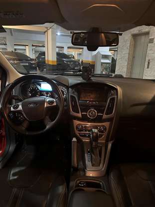 FORD-FOCUS-2015