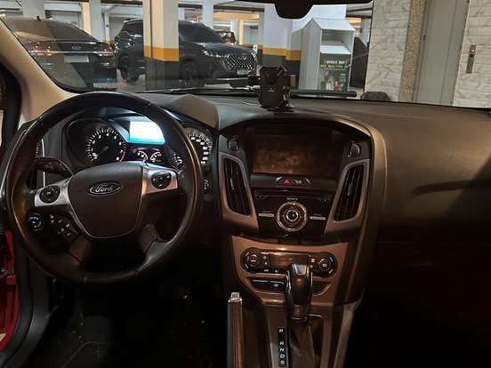 FORD-FOCUS-2.0 TITANIUM SEDAN 16V FLEX 4P POWERSHIFT FORD-FOCUS-2015