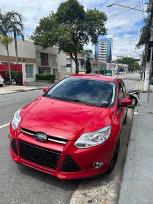 FORD-FOCUS-2015