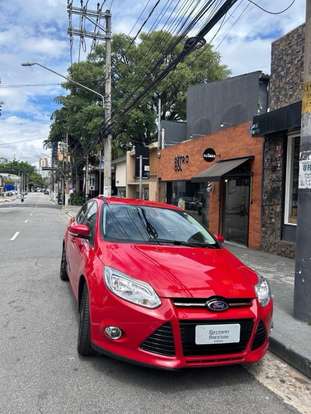 FORD-FOCUS-2015