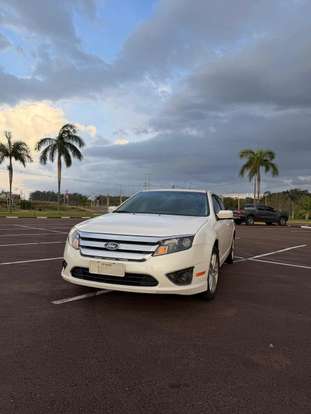 FORD-FUSION-2010