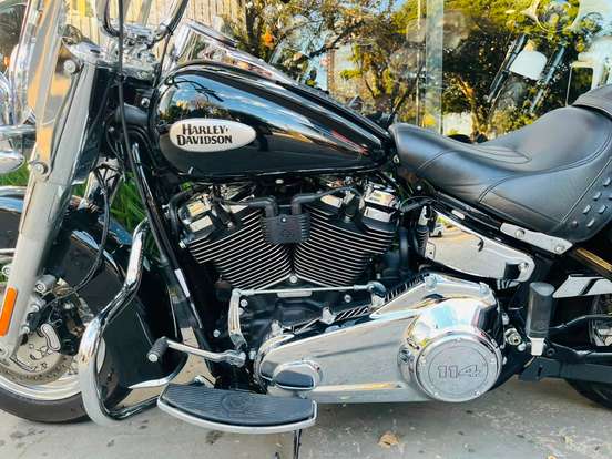 HARLEY-DAVIDSON-SOFTAIL HERITAGE CLASSIC 114-2023