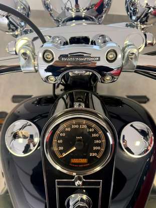 HARLEY-DAVIDSON-SOFTAIL DELUXE-2014
