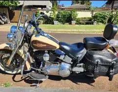 HARLEY-DAVIDSON SOFTAIL HERITAGE CLASSIC HARLEY-DAVIDSON SOFTAIL HERITAGE CLASSIC