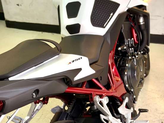 HONDA-CB 750 HORNET HONDA-CB 750 HORNET-2025