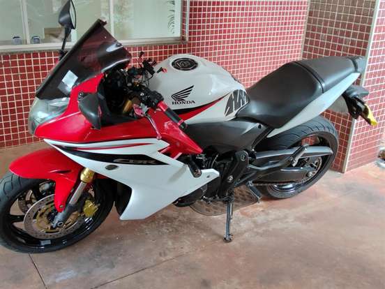 HONDA-CBR 600F HONDA-CBR 600F-2012