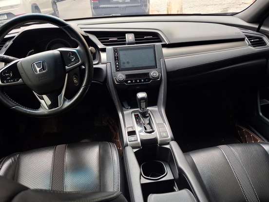 HONDA-CIVIC-2021