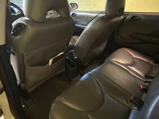 HONDA-FIT-1.4 LX 8V GASOLINA 4P AUTOMÁTICO HONDA-FIT-2005