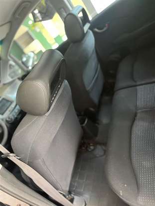 HONDA-FIT-2009