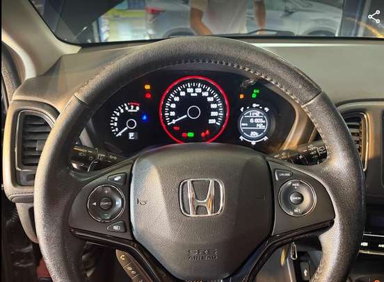 HONDA-HR-V-2016