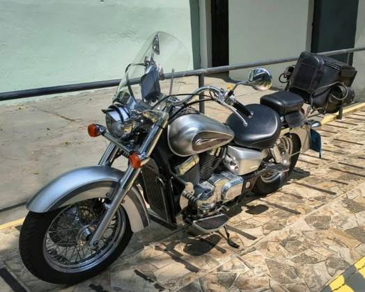 HONDA SHADOW 750 