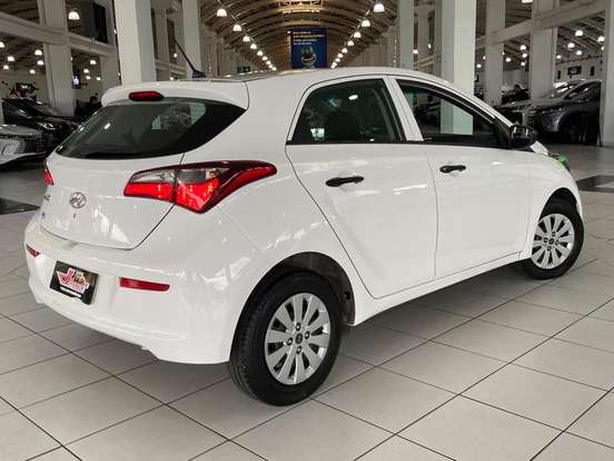 HYUNDAI-HB20-2018