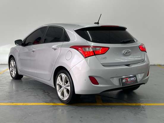 HYUNDAI-I30-1.8 MPI 16V GASOLINA 4P AUTOMATICO HYUNDAI-I30-2013