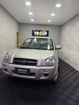 HYUNDAI TUCSON 2.0 MPFI GLS 16V 143CV 2WD GASOLINA 4P AUTOMÁTICO
