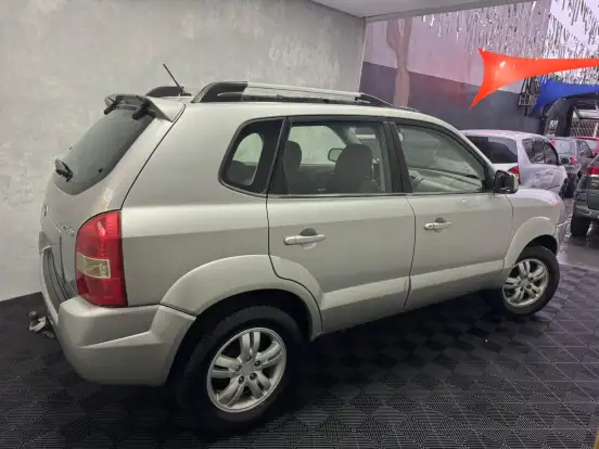 HYUNDAI-TUCSON-2.0 MPFI GLS 16V 143CV 2WD GASOLINA 4P AUTOMÁTICO HYUNDAI-TUCSON-2007