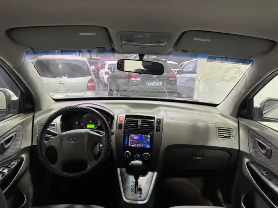 HYUNDAI-TUCSON-2.0 MPFI GLS 16V 143CV 2WD GASOLINA 4P AUTOMÁTICO HYUNDAI-TUCSON-2007