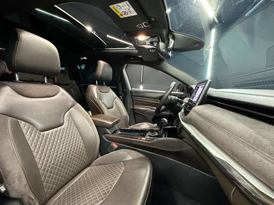 JEEP-COMMANDER-2022