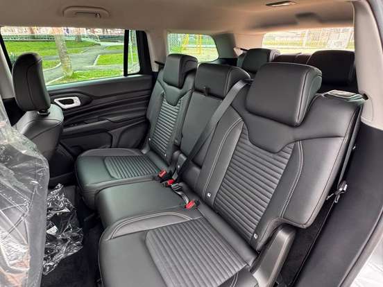 JEEP-COMMANDER-1.3 T270 TURBO FLEX LONGITUDE AT6 JEEP-COMMANDER-2025