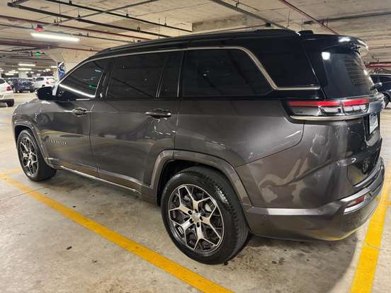 JEEP-COMMANDER-2022