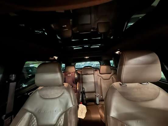 JEEP-COMMANDER-2022