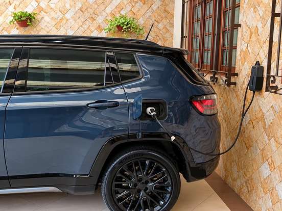 JEEP-COMPASS-1.3 T270 TURBO HÍBRIDO S 4XE AT6 JEEP-COMPASS-2023