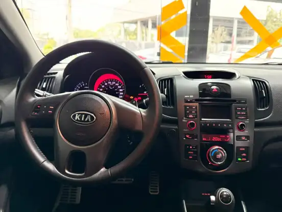 KIA-CERATO-1.6 SX3 16V GASOLINA 4P AUTOMÁTICO KIA-CERATO-2011