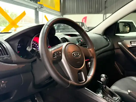 KIA-CERATO-2011