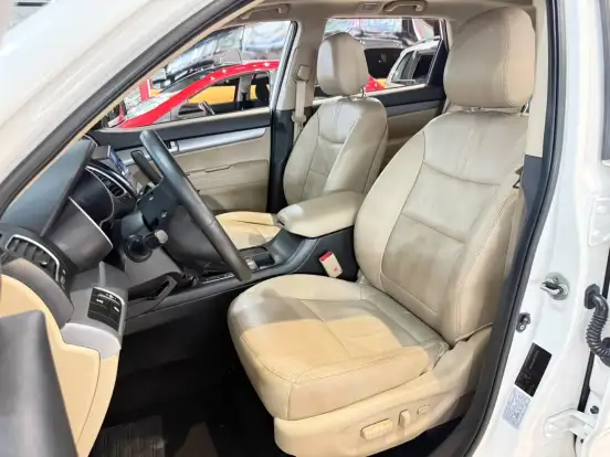 KIA-SORENTO-3.5 V6 GASOLINA EX 7L 4WD AUTOMÁTICO KIA-SORENTO-2014