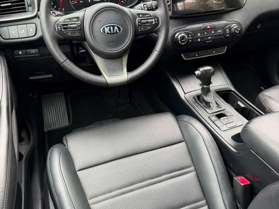 KIA-SORENTO-3.3 V6 GASOLINA EX 7L AUTOMATICO KIA-SORENTO-2017