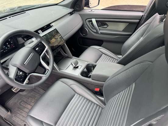 LAND ROVER-DISCOVERY SPORT-2024