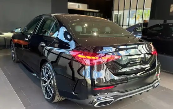 MERCEDES-BENZ-C 300-2026