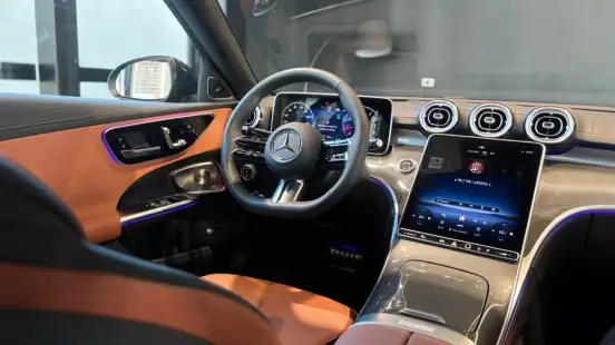 MERCEDES-BENZ-C 300-2026
