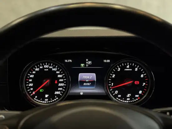 MERCEDES-BENZ-E 300-2017