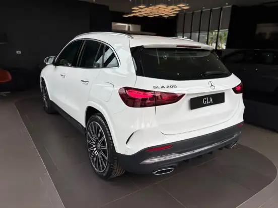 MERCEDES-BENZ-GLA 200-1.3 MHEV AMG LINE 7G-DCT MERCEDES-BENZ-GLA 200-2026