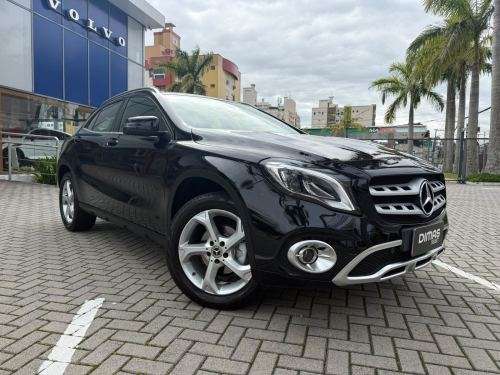 MERCEDES-BENZ-GLA 200-2019