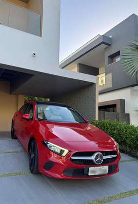 MERCEDES-BENZ-A 200-2019