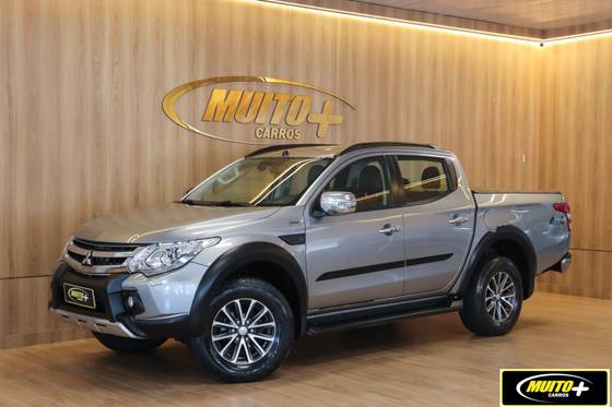 MITSUBISHI L200 TRITON 2.4 16V TURBO DIESEL SPORT HPE-S CD 4P 4X4 AUTOMÁTICO