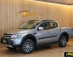 MITSUBISHI L200 TRITON 2.4 16V TURBO DIESEL SPORT HPE-S CD 4P 4X4 AUTOMÁTICO MITSUBISHI L200 TRITON 2.4 16V TURBO DIESEL SPORT HPE-S CD 4P 4X4 AUTOMÁTICO