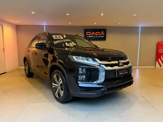 MITSUBISHI-OUTLANDER-2021