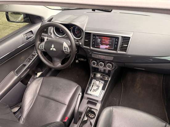MITSUBISHI-LANCER-2.0 HLE 16V GASOLINA 4P AUTOMÁTICO MITSUBISHI-LANCER-2016