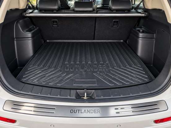 MITSUBISHI-OUTLANDER-2.0 16V GASOLINA 4P AUTOMÁTICO MITSUBISHI-OUTLANDER-2014