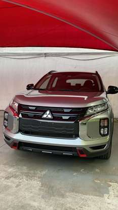 MITSUBISHI-OUTLANDER-2021