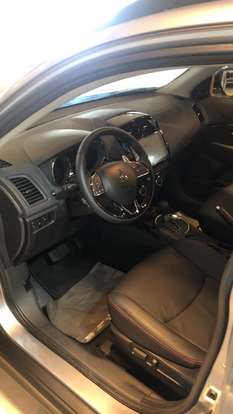 MITSUBISHI-OUTLANDER-2021