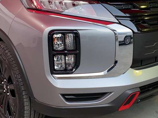 MITSUBISHI-OUTLANDER-2.0 MIVEC GASOLINA HPE AUTOMÁTICO MITSUBISHI-OUTLANDER-2021