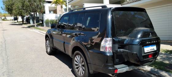 MITSUBISHI PAJERO FULL 3.8 HPE 4X4 V6 24V GASOLINA 4P AUTOMÁTICO