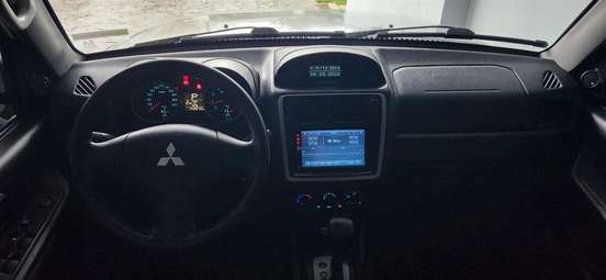 MITSUBISHI-PAJERO TR4-2011